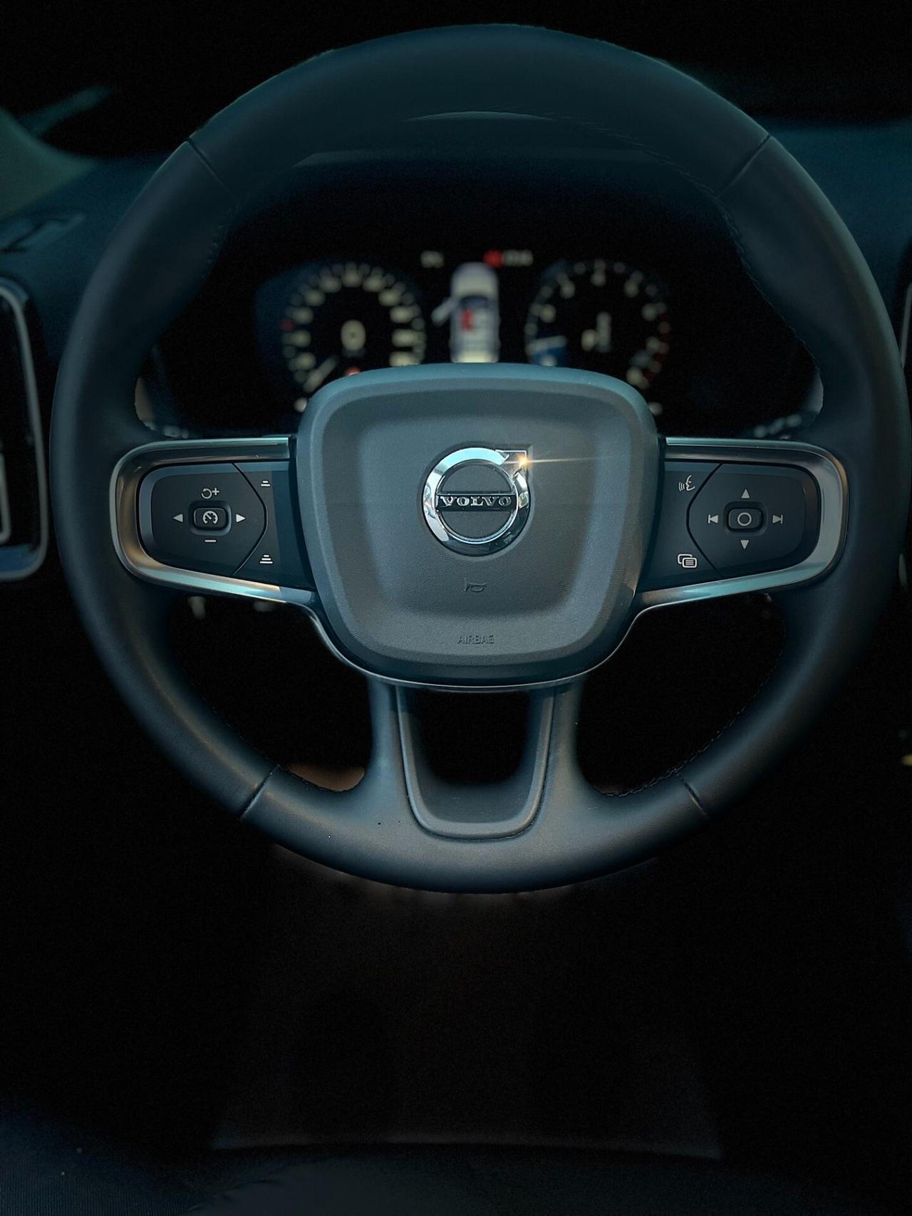 XC40 1.5 t2 Momentum Pro auto my21