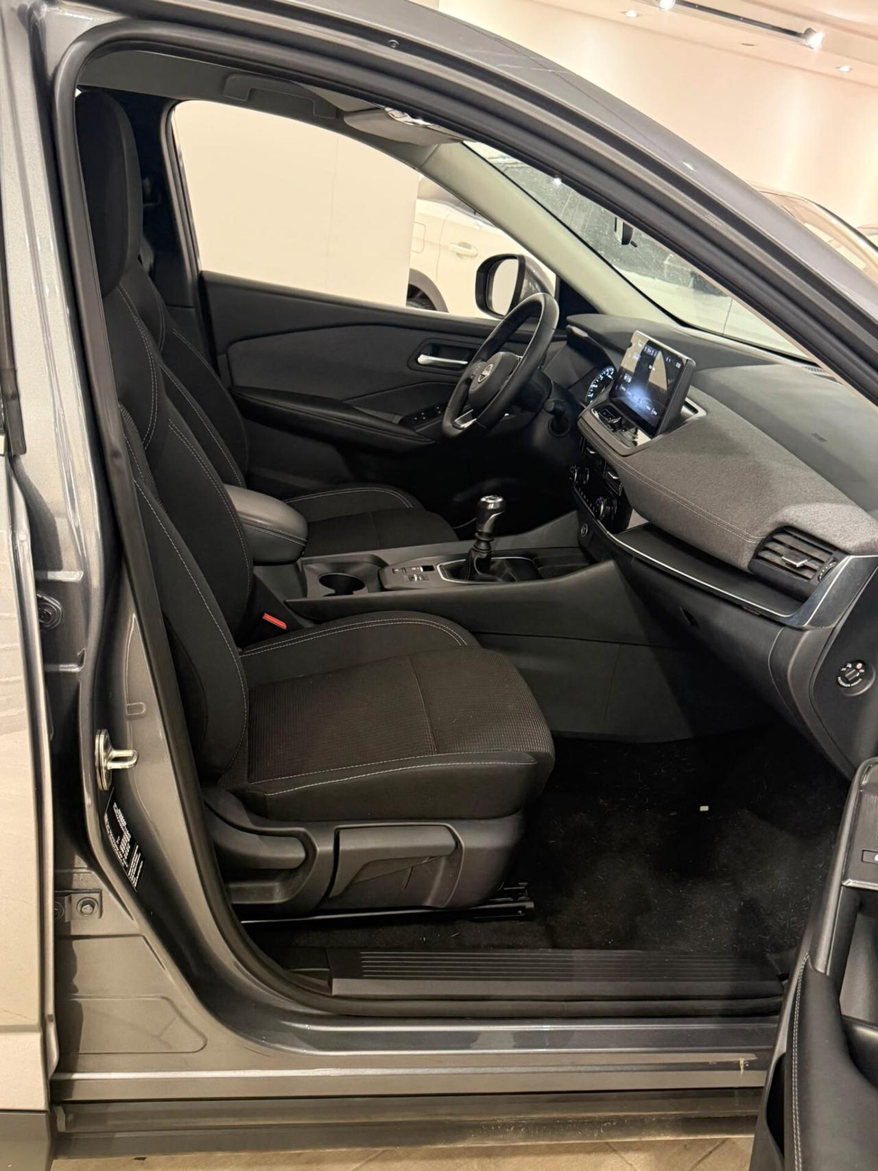 Nissan Qashqai MHEV 140 CV Tekna 20.000 KM ANNO 2025