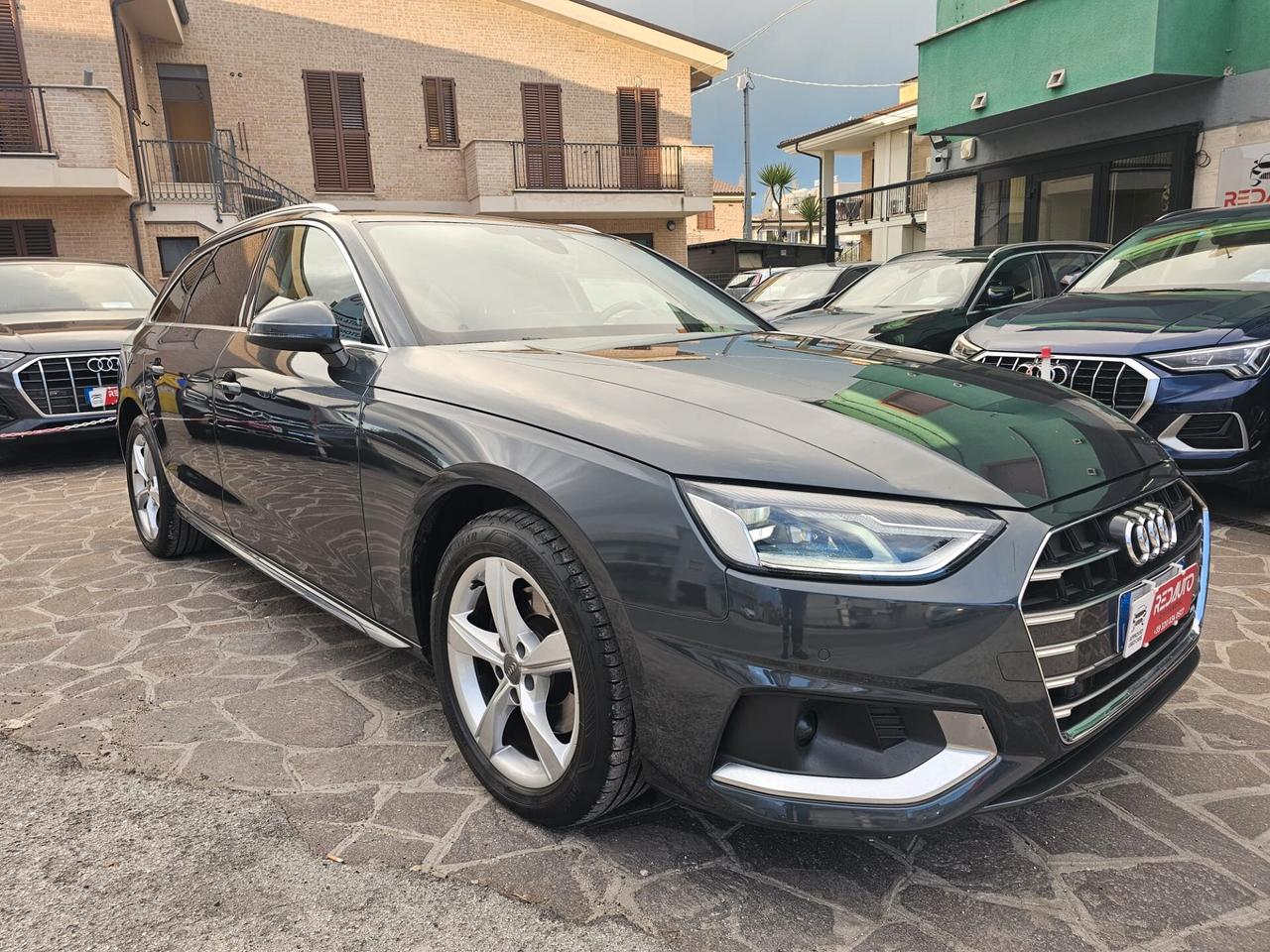 Audi A4 35 TDI/163 CV S tronic Business Advanced