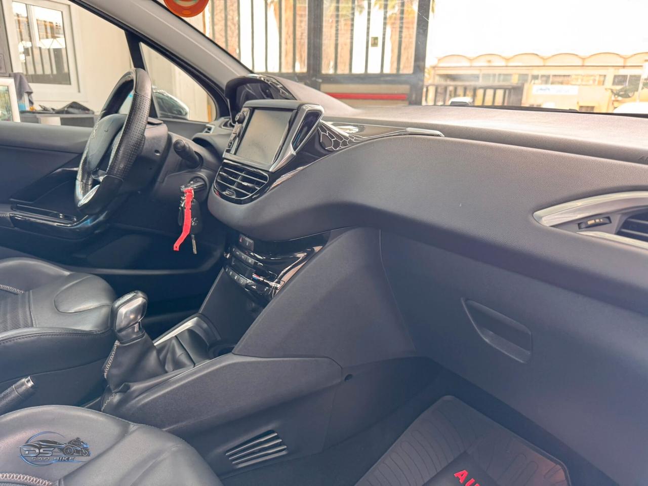 Peugeot 208 1.6 e-HDi 92 CV Stop&Start 3 porte Active