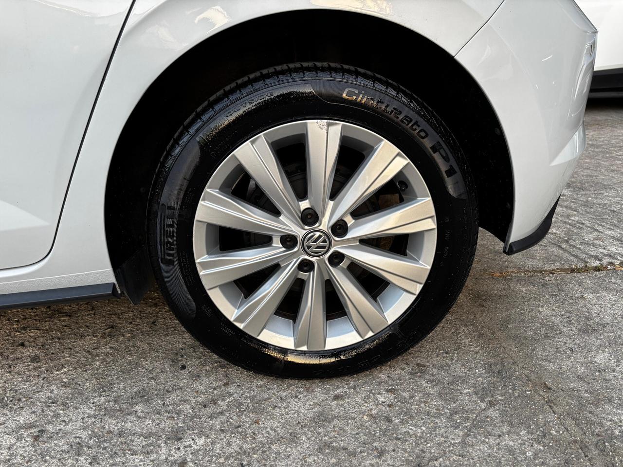 Polo 1.6 TDI 95 CV DSG 5p. R-LINE