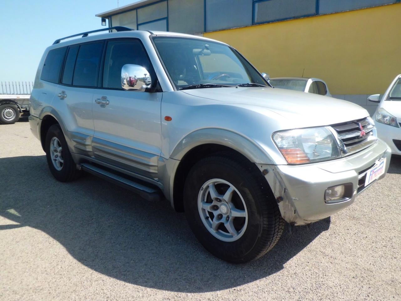 Mitsubishi Pajero 3.2 16V DI-D 5p. GLS2----AUTOCARRO N1- 5 POSTI