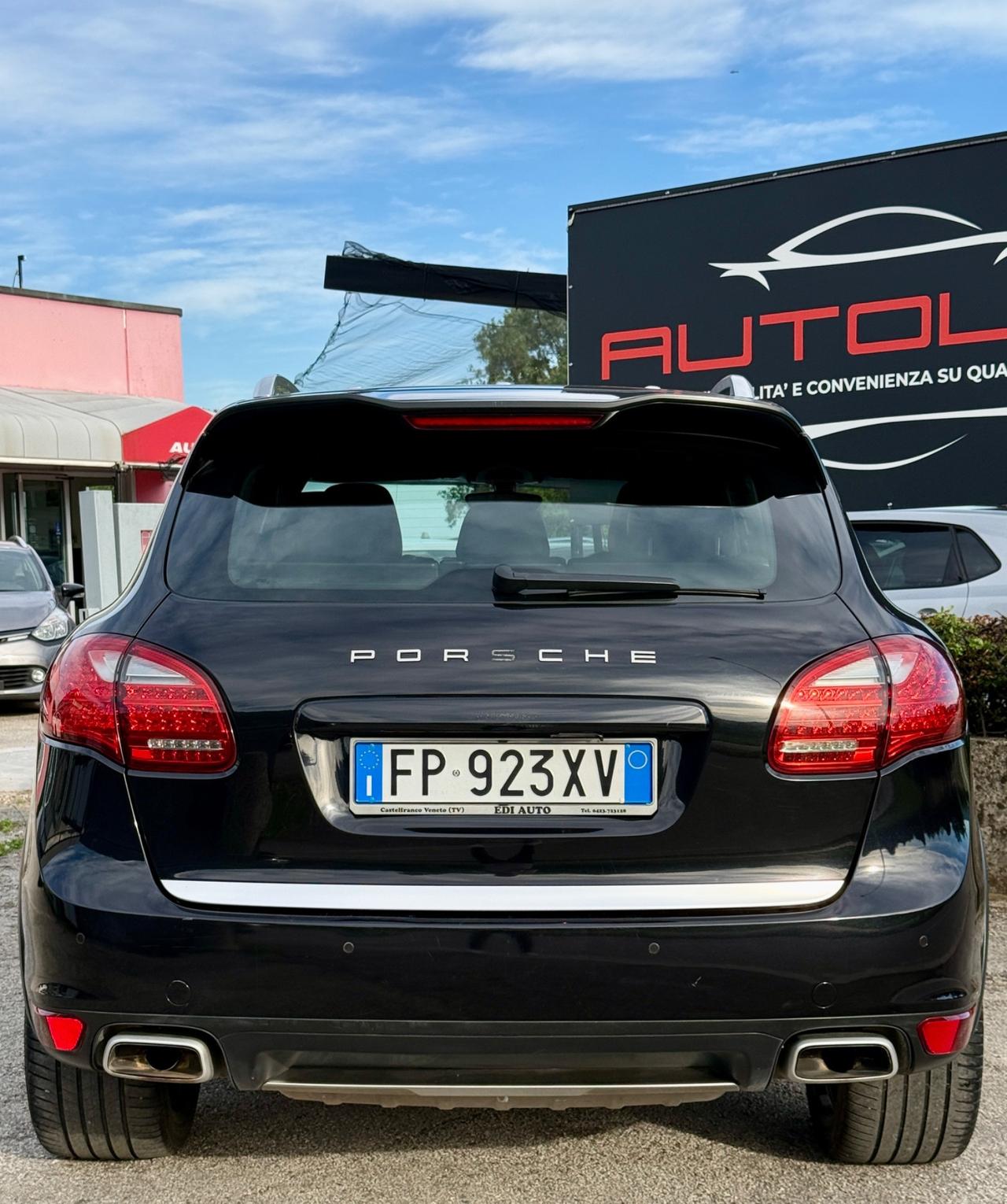 Porsche Cayenne 3.0 Diesel V6 SERVICE PORSCHE