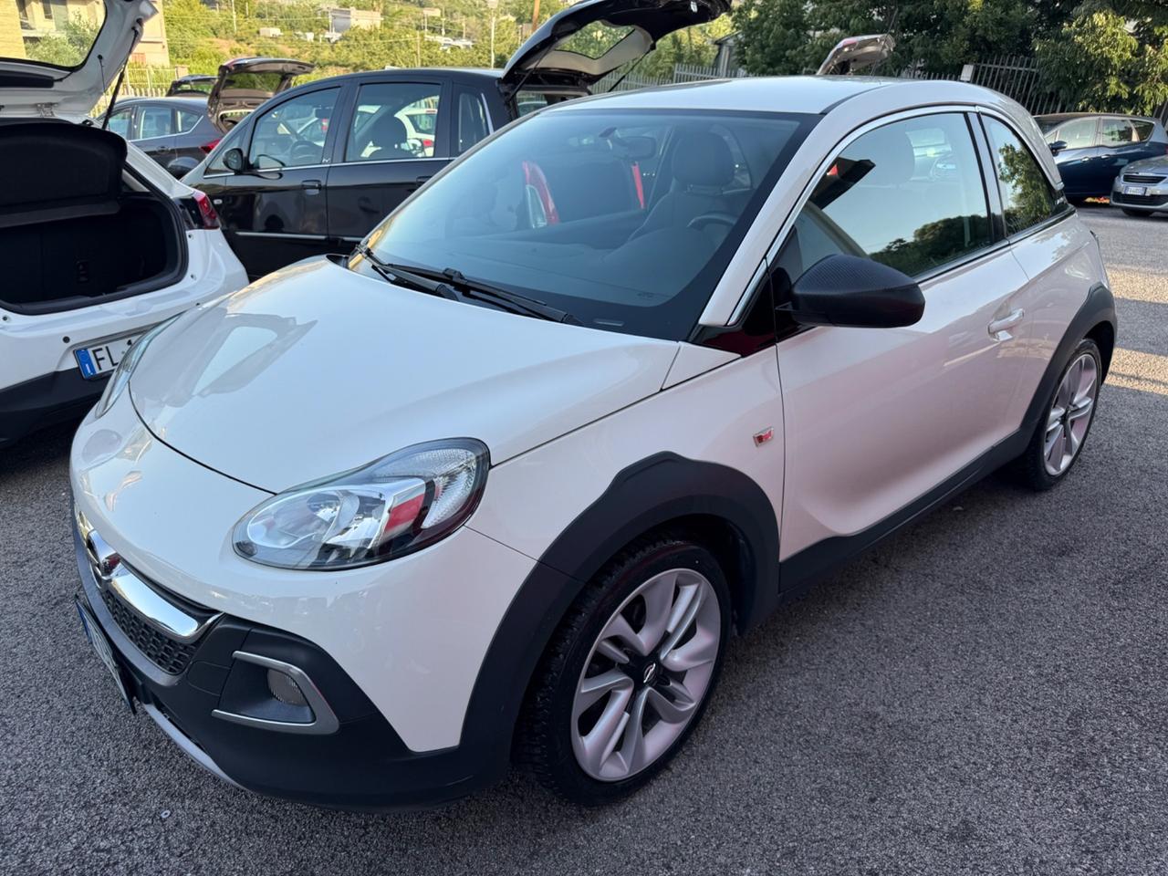 Opel Adam Rocks 1.2 70 CV