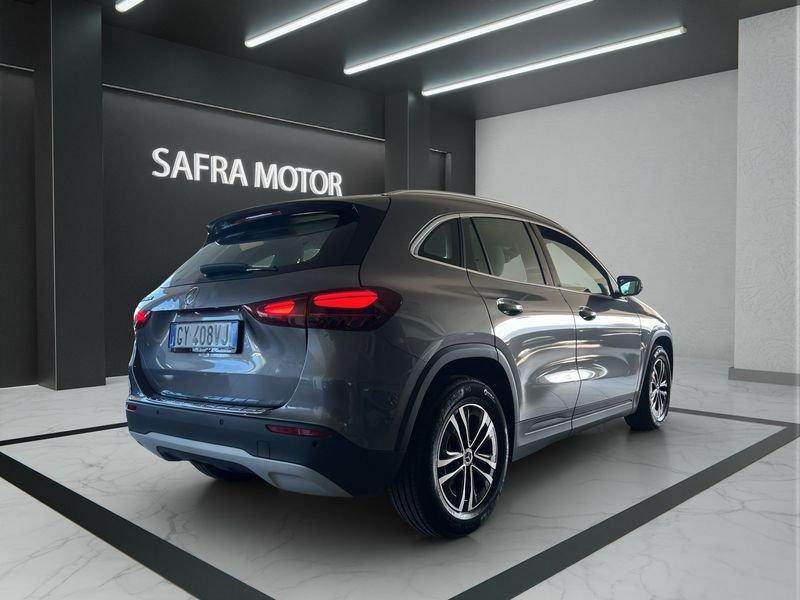 Mercedes-Benz GLA GLA 180 d Advanced