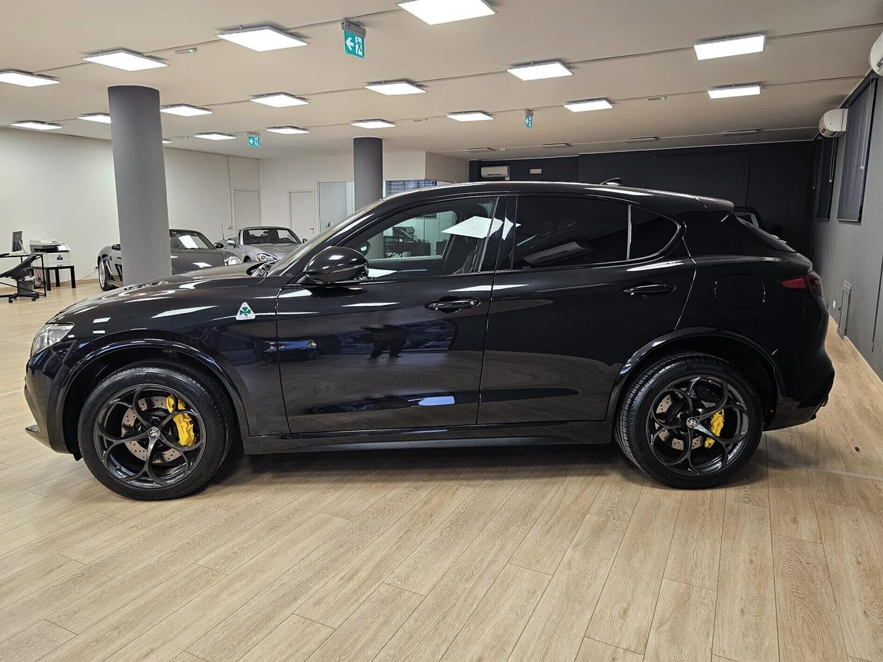 Alfa Romeo Stelvio 2.9 Bi-Turbo V6 510 CV AT8 Quadrifoglio