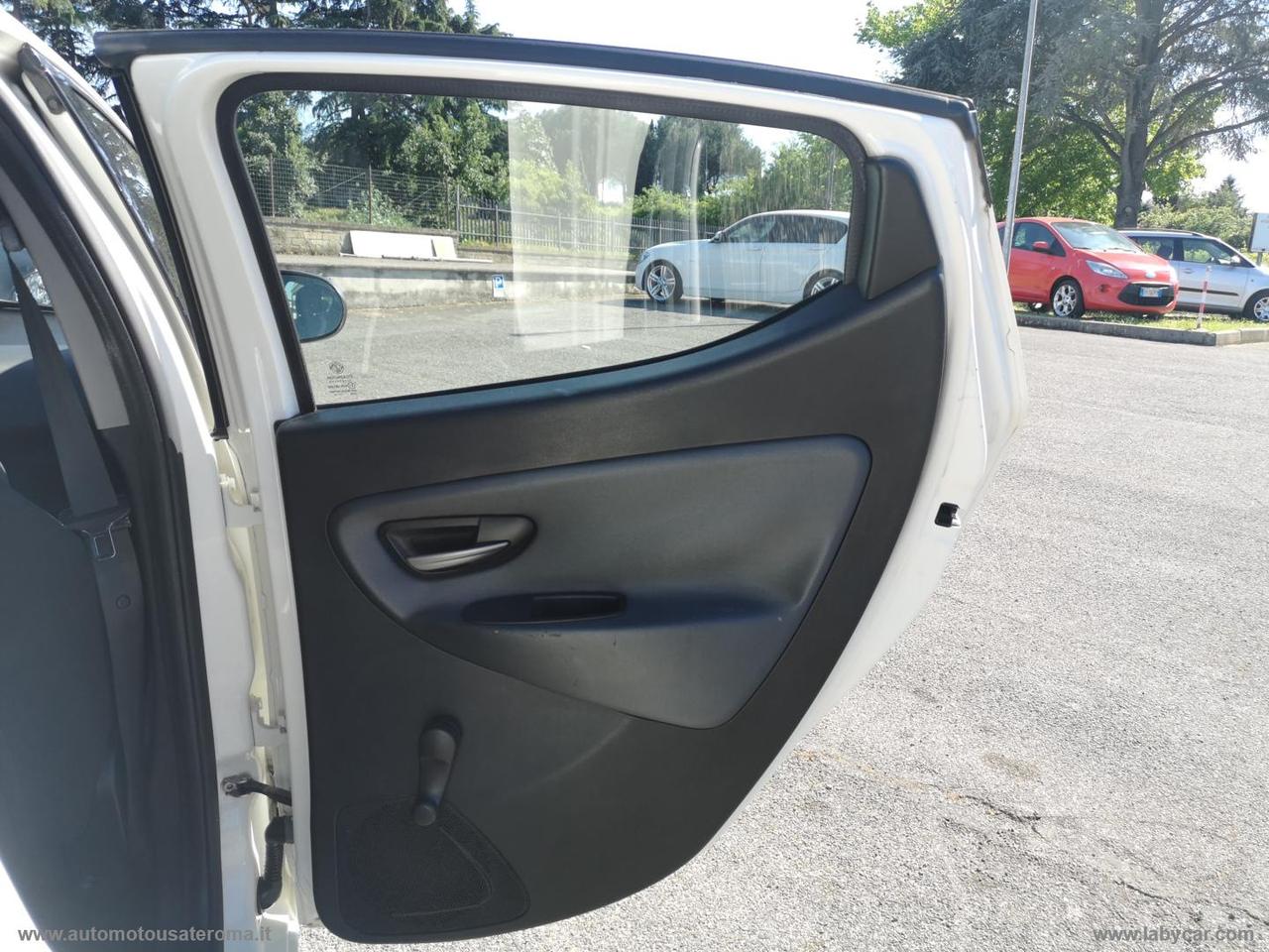 LANCIA Ypsilon 1.2 69 CV 5p. Elle RATE AUTO MOTO SCOOTER