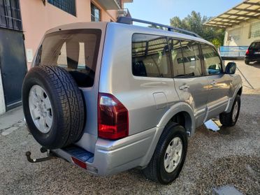 Mitsubishi Pajero 3.2 16V DI-D 7 posti e gancio