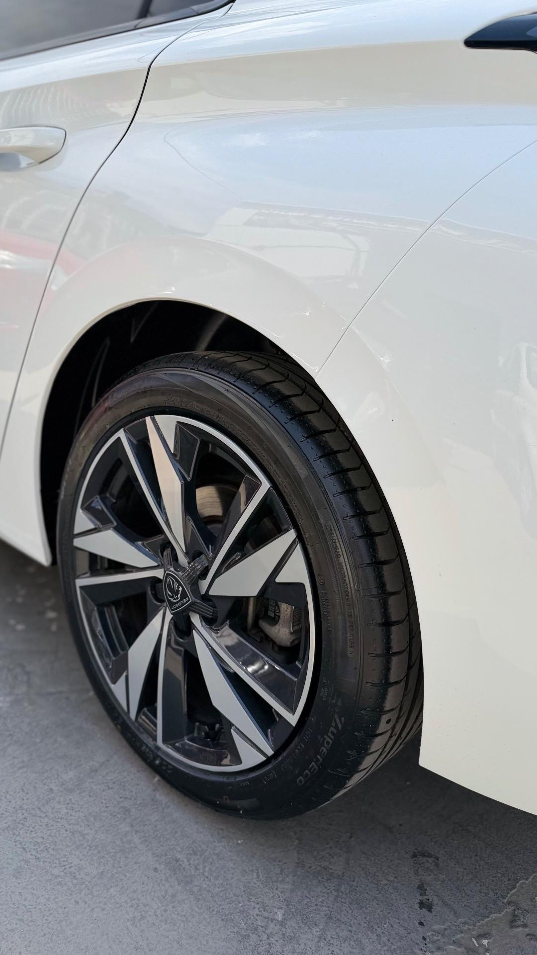 Peugeot 308 BlueHDi 130 S&S EAT8 GT Pack