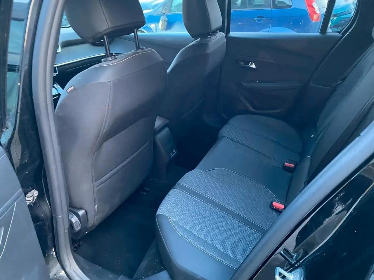 Peugeot 208 PureTech 100 Stop&Start 5 porte Allure OK NEOPATENTATI