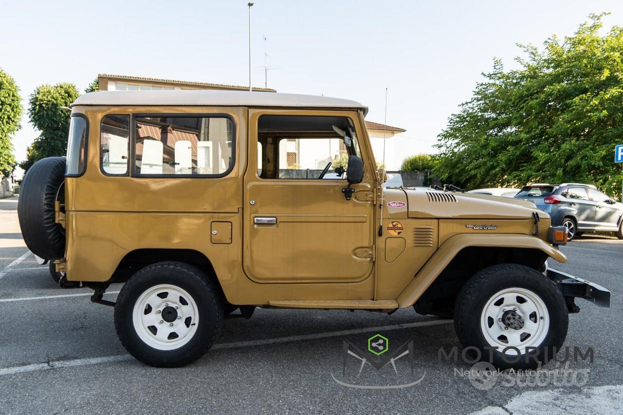 TOYOTA Land Cuiser BJ 42 3.4 DIESEL - PASSO CORT