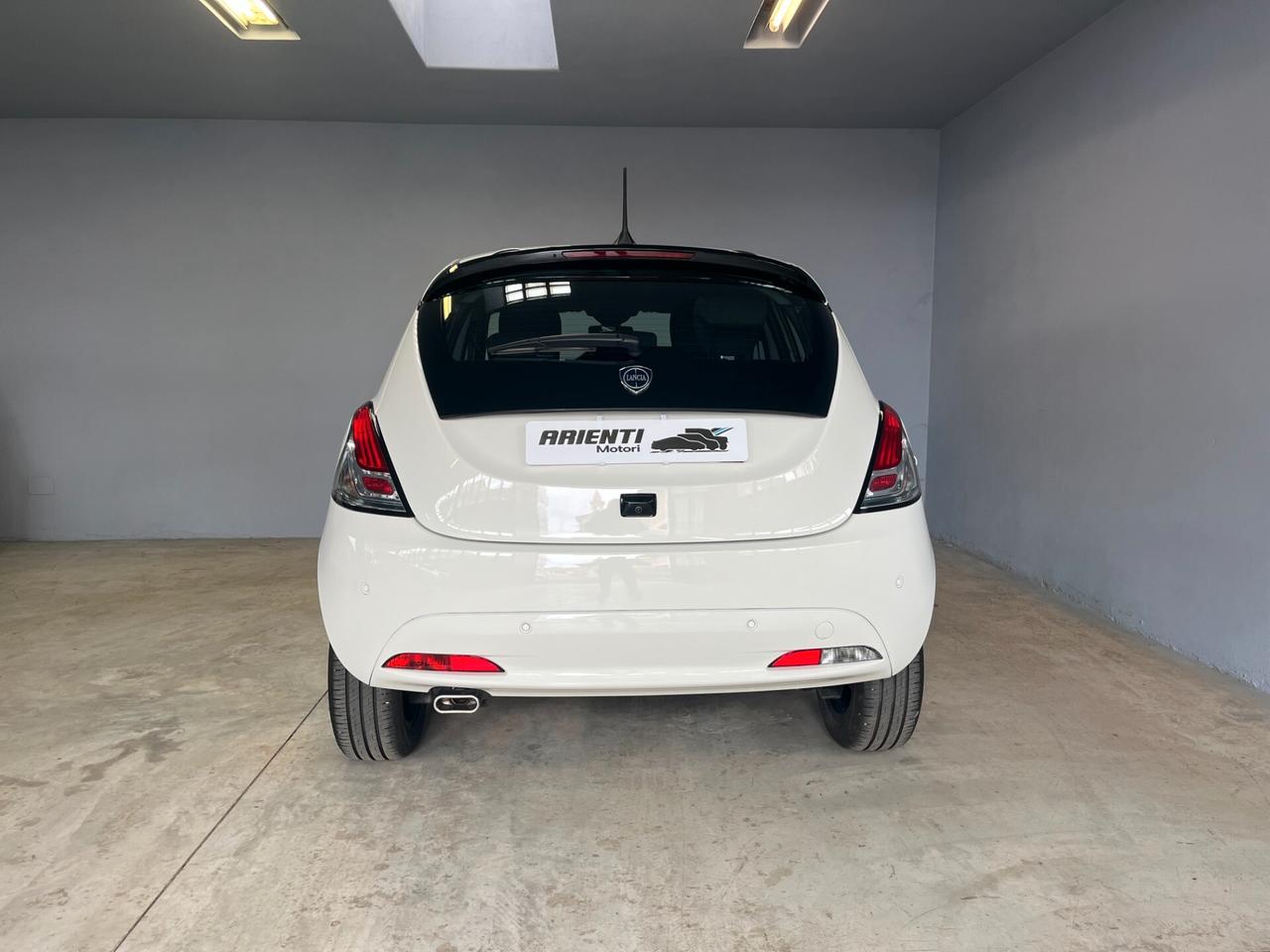 Lancia Ypsilon 1.0cc HYBRID GOLD PLUS - PREZZO REALE!