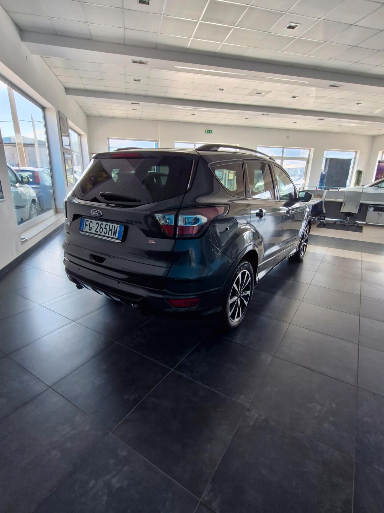 Ford Kuga 2.0 TDCI 150 CV S&S 4WD Powershift ST-Line