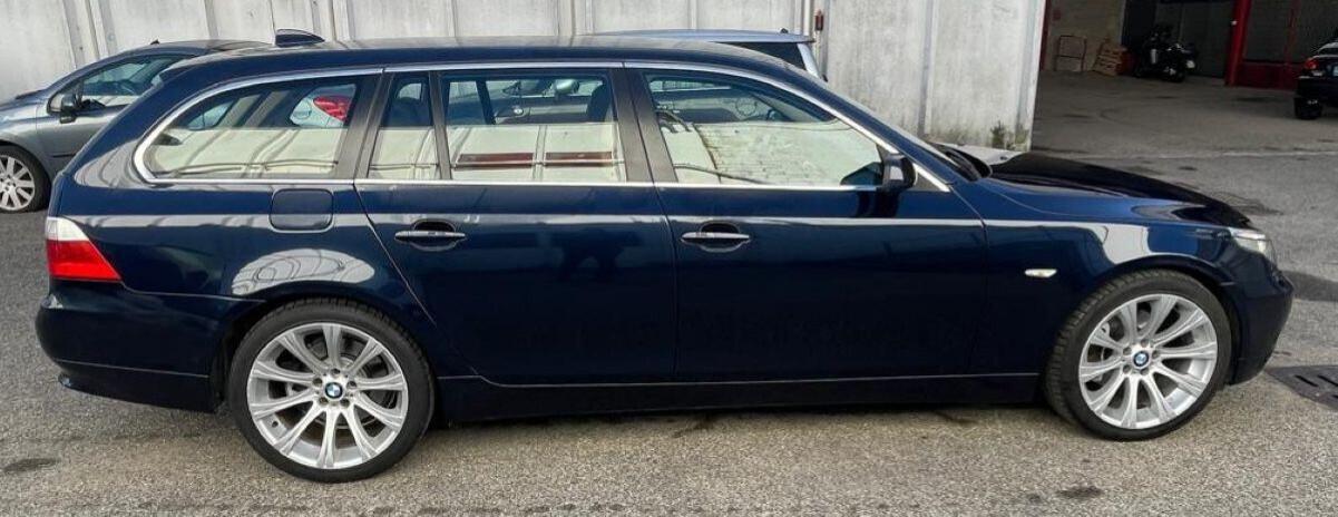 BMW 530d 231Cv. TOURING ELETTA AUTOMATICA