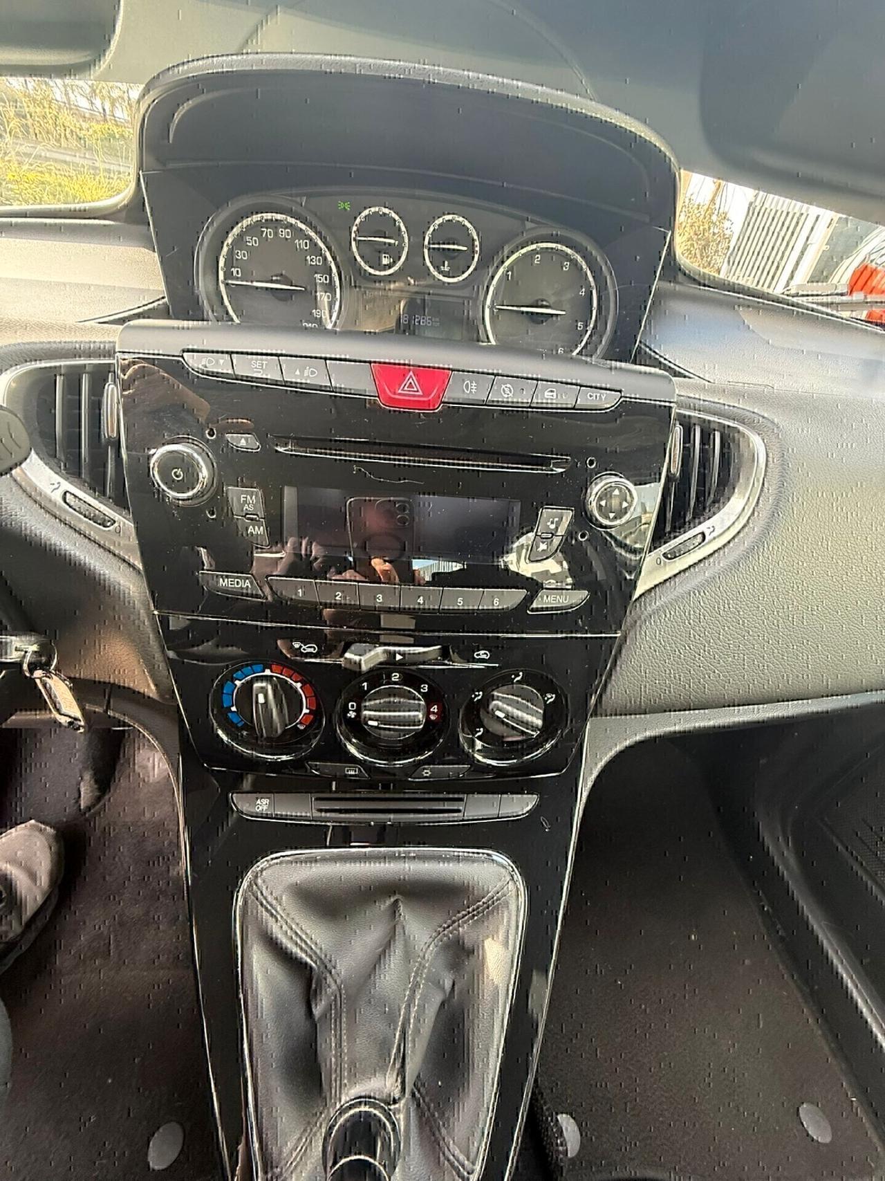 Lancia Ypsilon 1.3 MJT 16V 95 CV 5 porte S&S Platinum