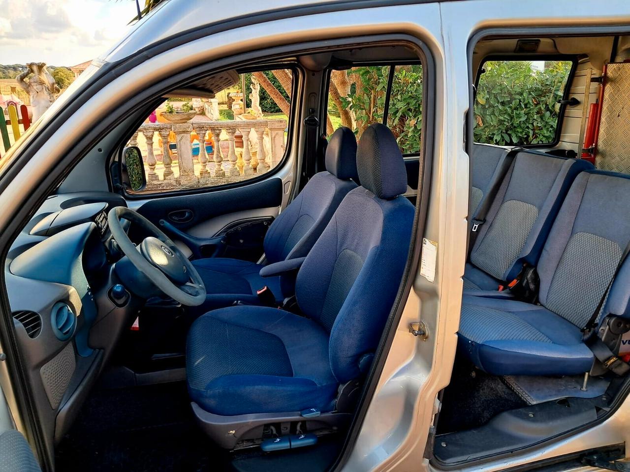 Fiat Doblo 1.6i TETTO ALTO TRASPORTO DISABILI