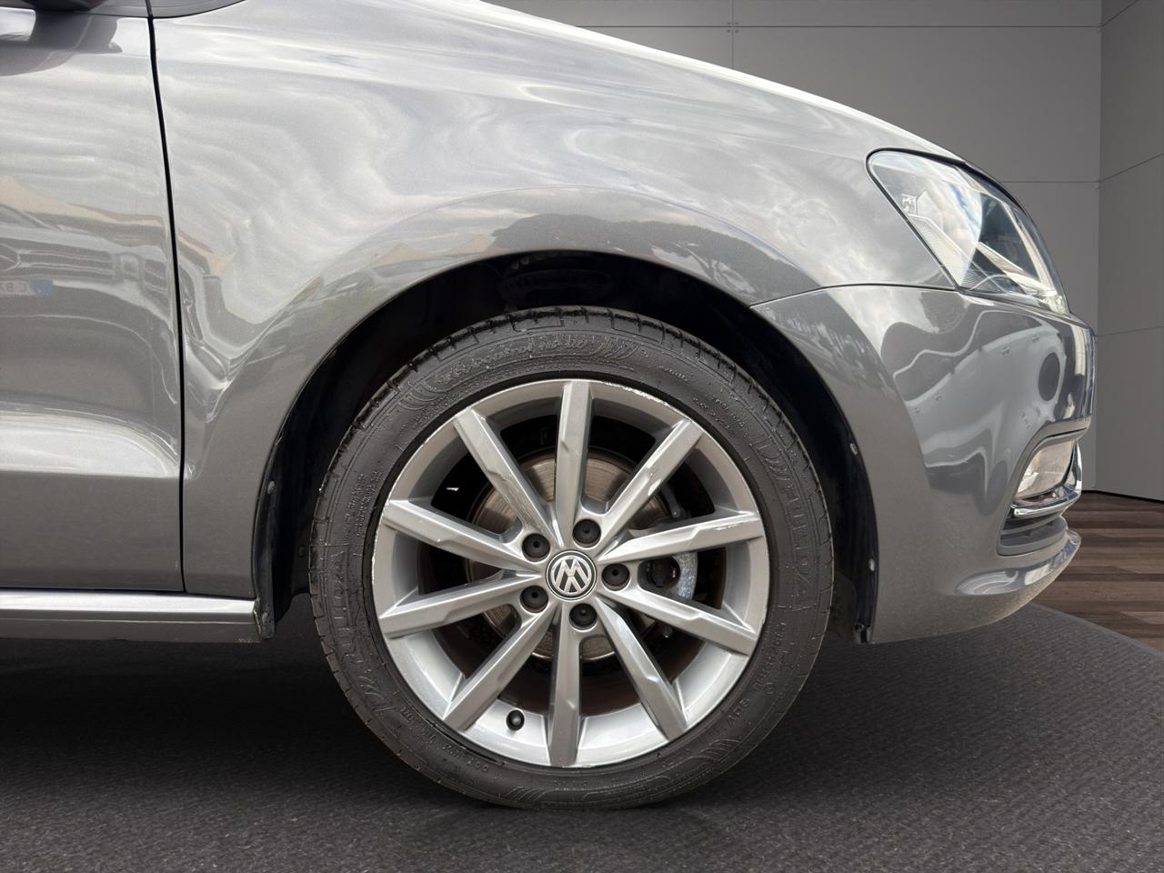 Volkswagen Polo 5 Porte Polo 5p 1.4 tdi 90cv - Unipro - Garanzia - Promo Finanziamento - Schermo
