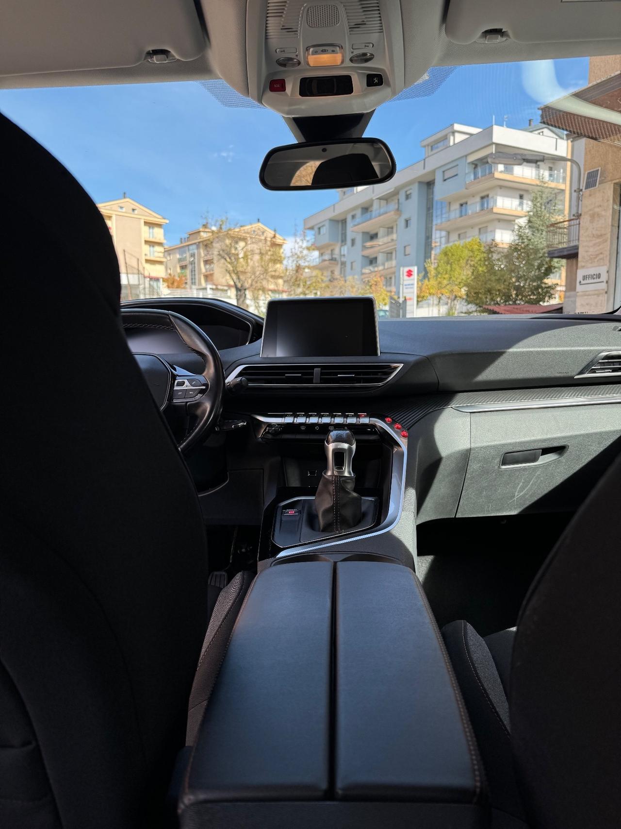 Peugeot 3008 BlueHDi 130 S&S Business