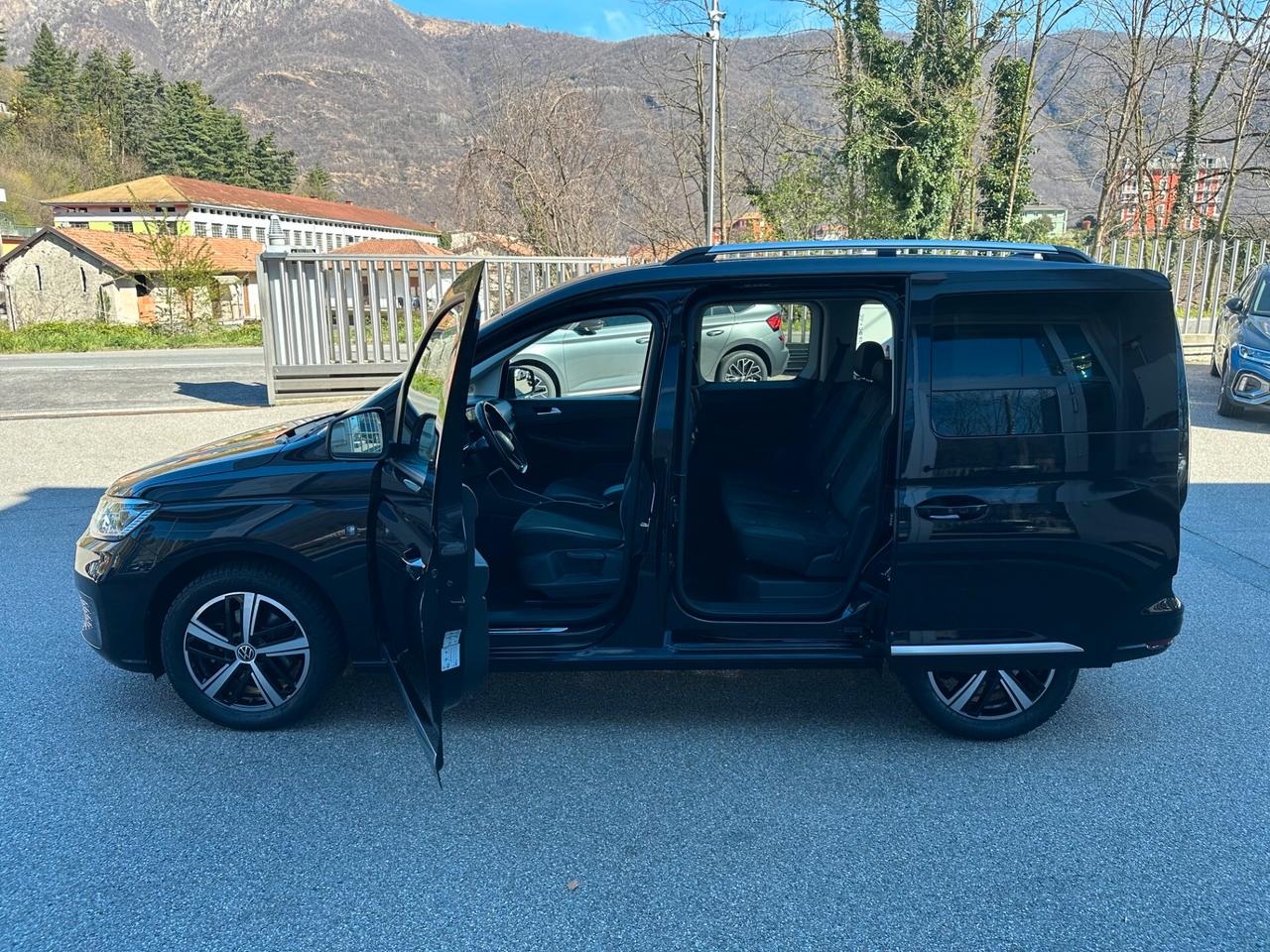 Volkswagen Caddy 2.0 TDI 122 CV DSG Style