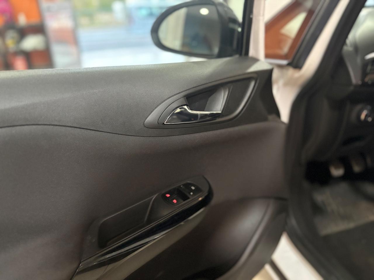 Opel Corsa 1.4 90CV GPL Tech Coupé b-Color