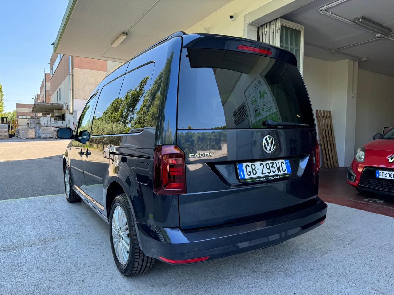 Volkswagen Caddy 2.0 TDI DSG PlusAd GARANZIA24MESI