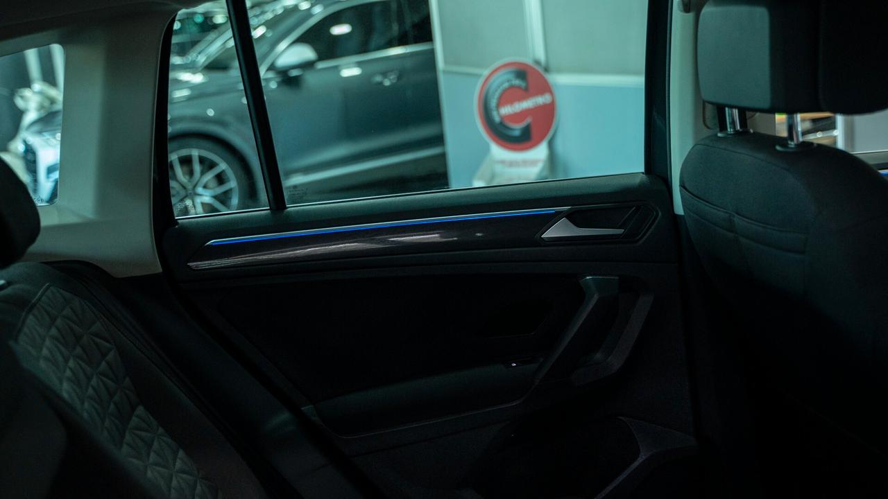 Volkswagen Tiguan 2.0 TDI LIFE 122 CV VIRTUAL CKT PACK LUCI CARPLAY LED FULL OPTIONAL