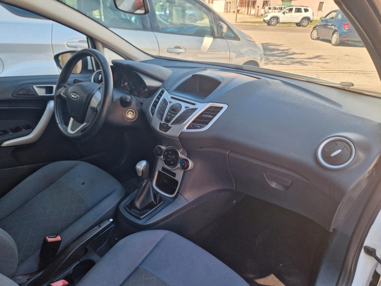 Ford Fiesta 1.2 60CV 5p. Titanium OK NEO PATENTATI