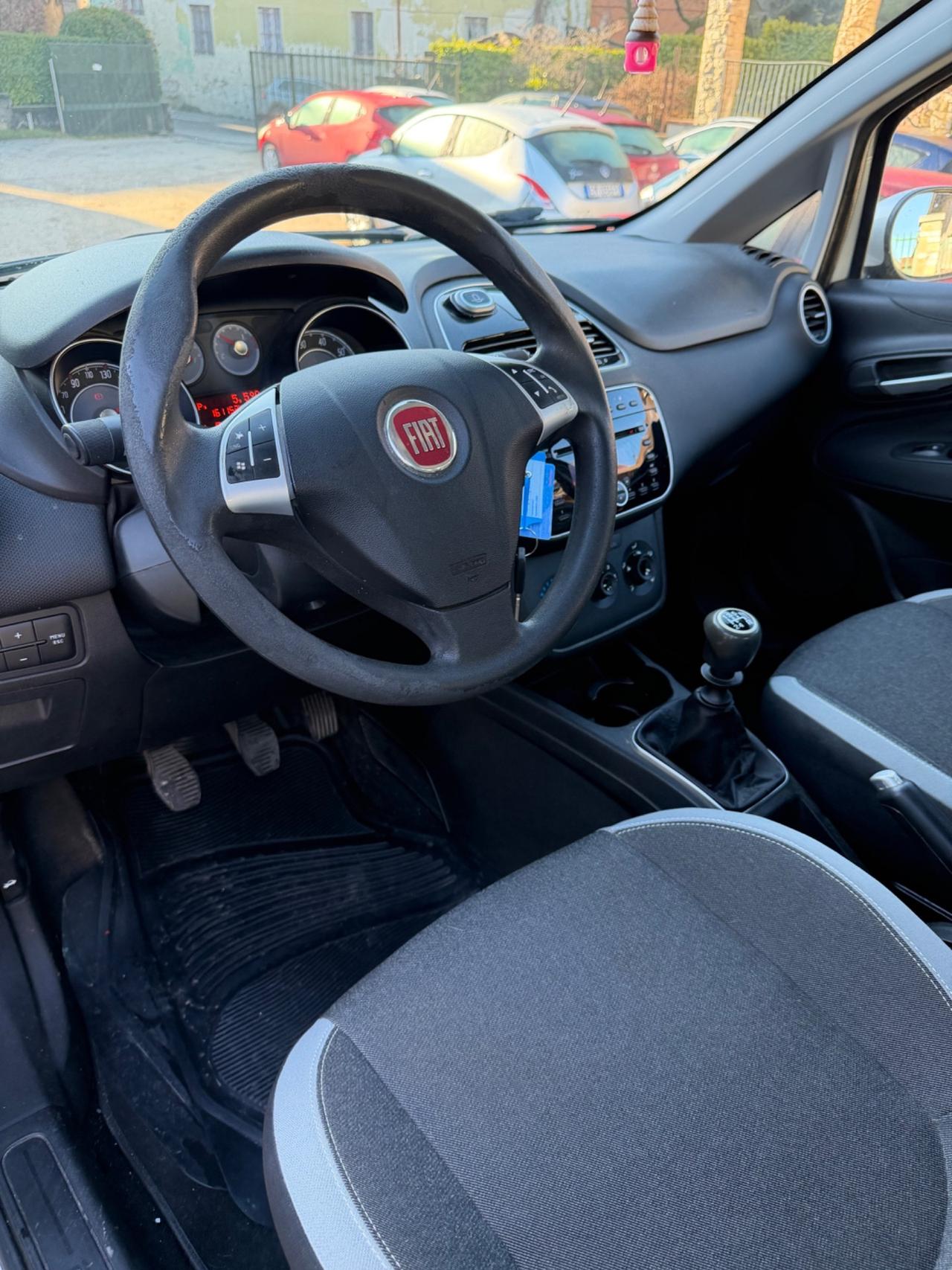 Fiat PUNTO 1.4 8V 5P EASYPOWER STREET NEOPAT