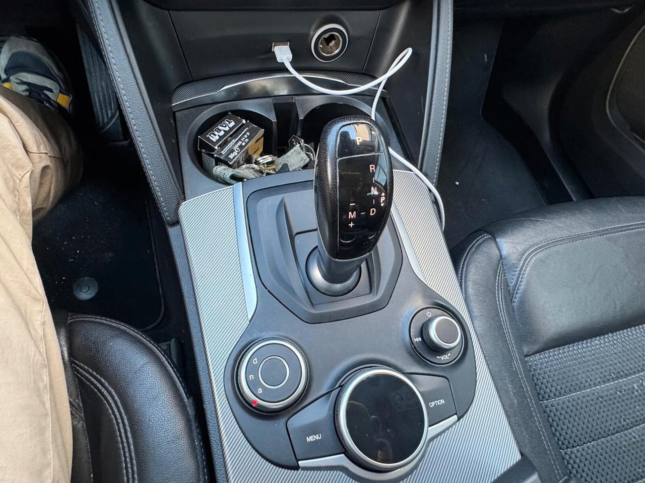 Alfa Romeo Stelvio 2.2 Turbodiesel 180 CV AT8 RWD Business
