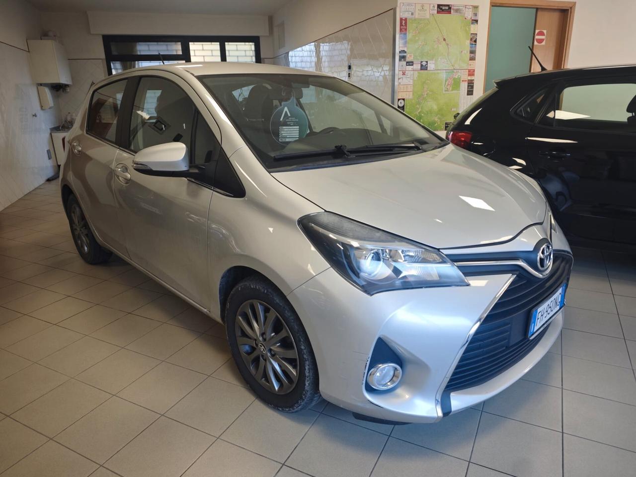 Toyota Yaris 1.0 5 porte Lounge