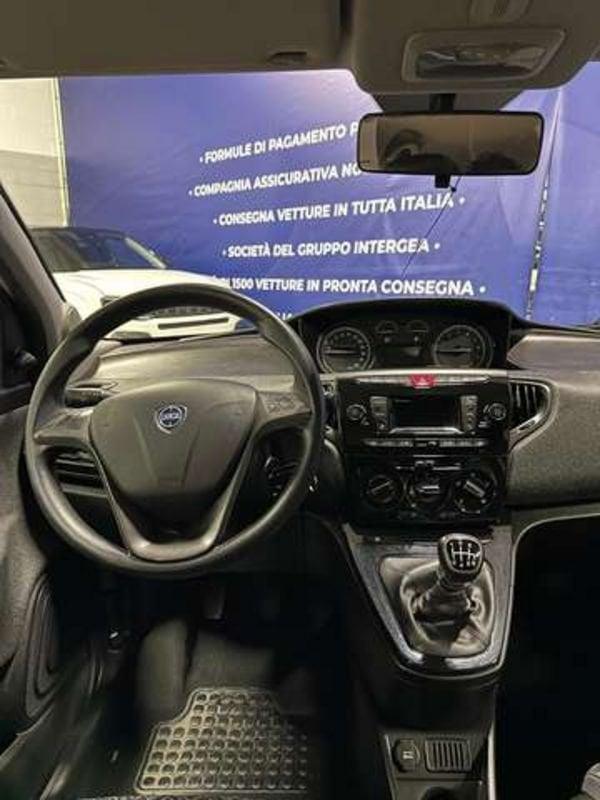 Lancia Ypsilon 1.0 firefly hybrid Silver s&s 70CV USATO GARANTITO