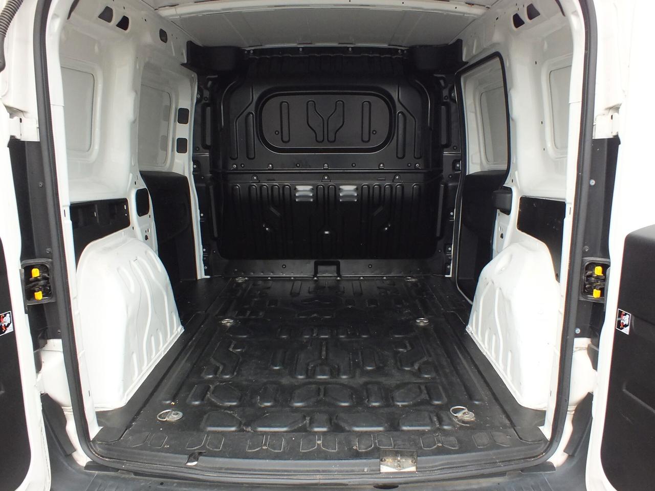 OPEL COMBO 1.3 CDTI 2-POSTI AUTOCARRO