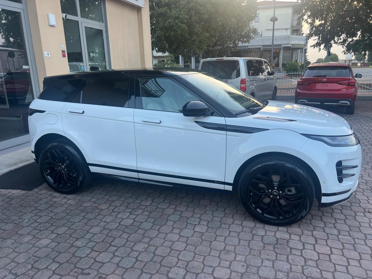 Land Rover Range Evoque 2.0D I4-L.Flw 150 CV R-Dynamic S