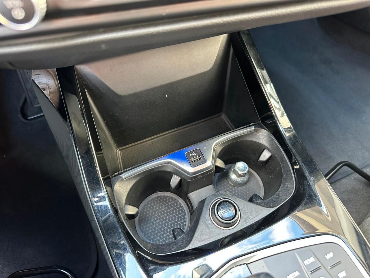 Bmw 116 116d 5p. M SPORT SEDILI A GUSCIO MSPORT