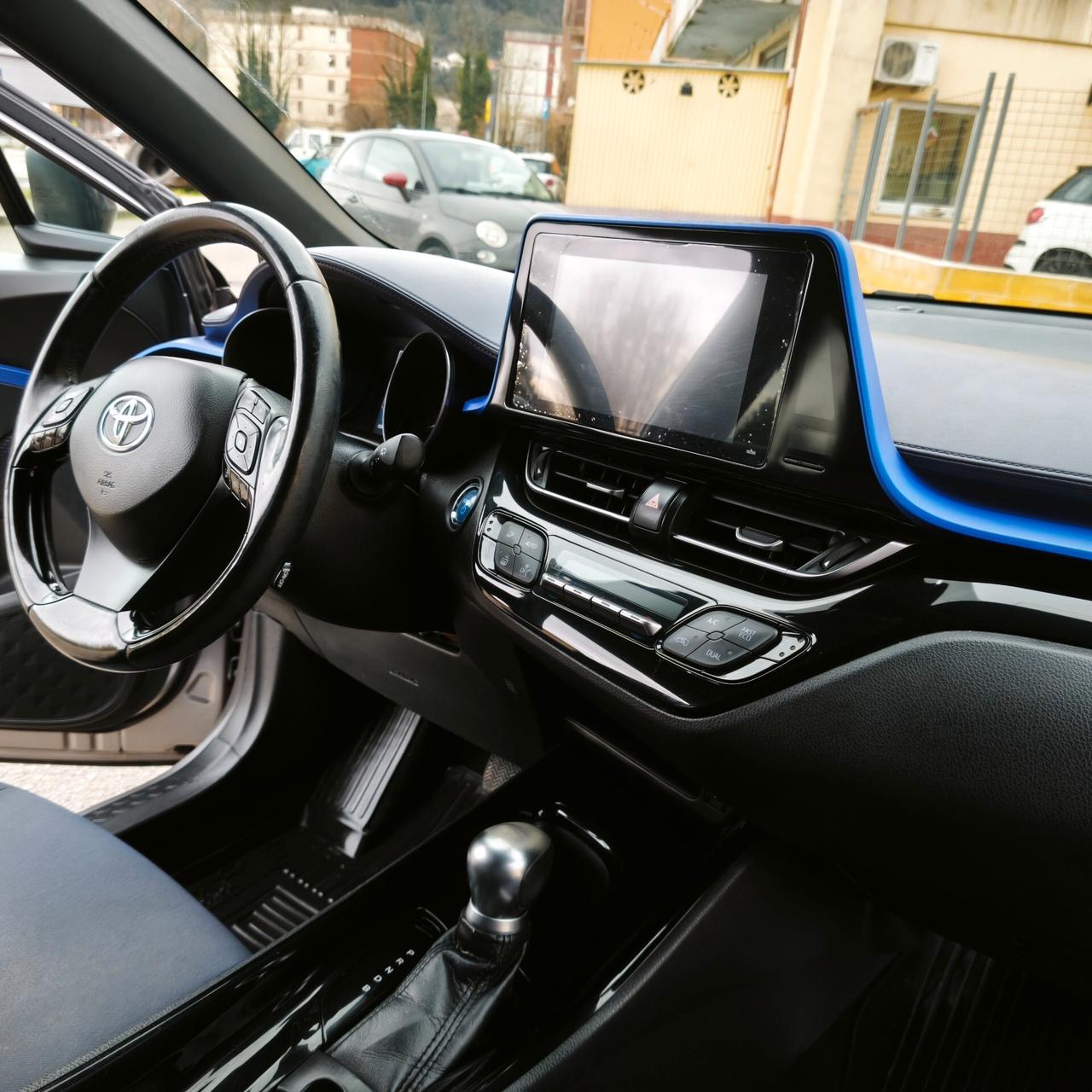 Toyota C-HR 1.8 Hybrid E-CVT Style