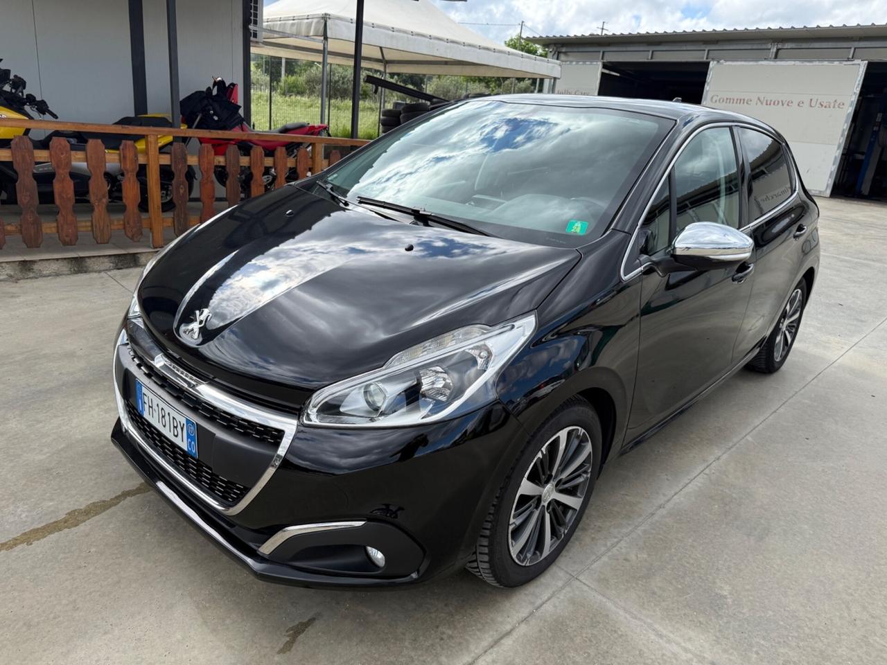 Peugeot 208 BlueHDi 75 5 porte Allure