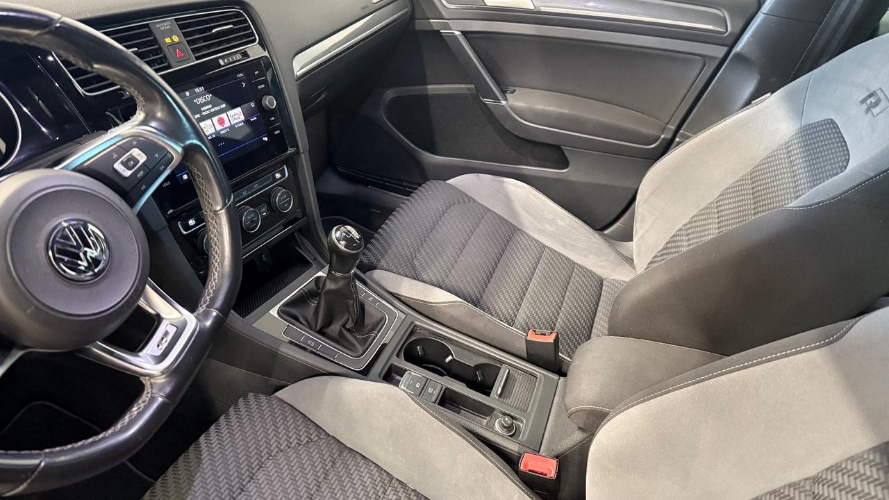 Volkswagen Golf 1.0 TSI 115 CV 5p. Sport R LINE