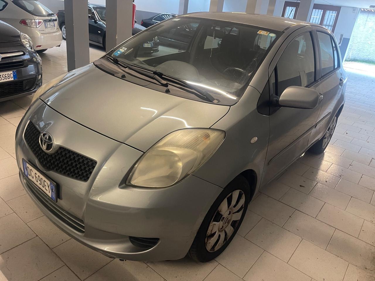 Toyota Yaris 1.3 5 porte Sol