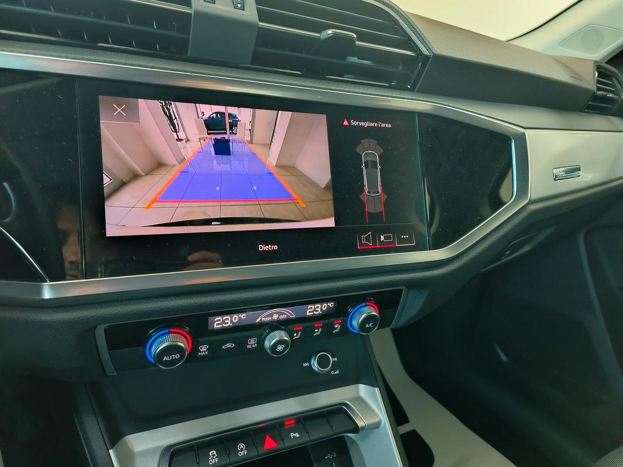 Audi Q3 35 TDI S tronic Business