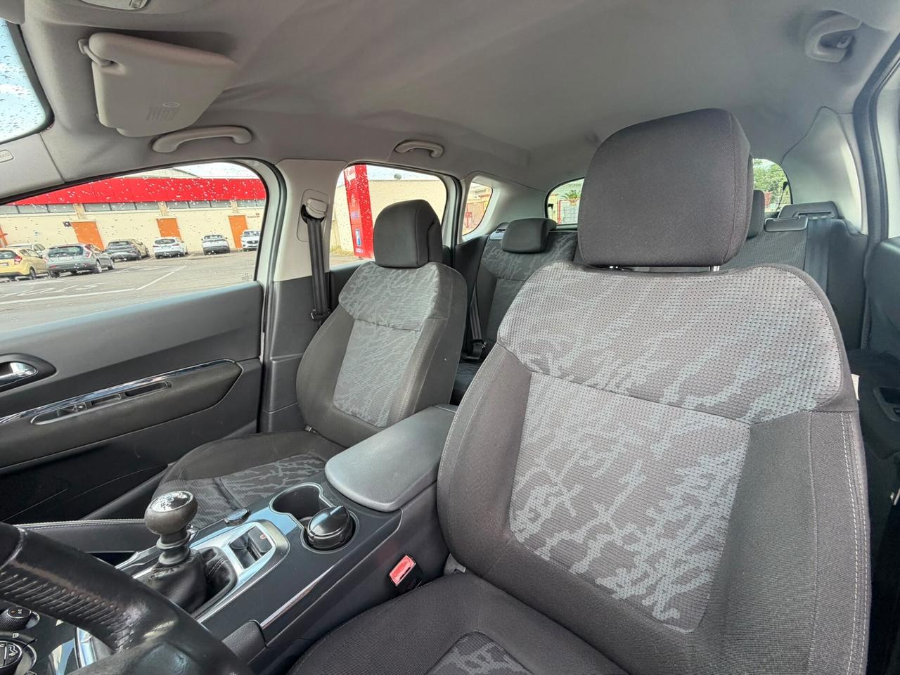 Peugeot 3008 1.6 HDi 110CV -diesel -2010
