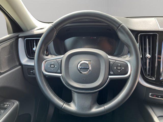 VOLVO XC60 B4 AWD Geartronic C.AUTO