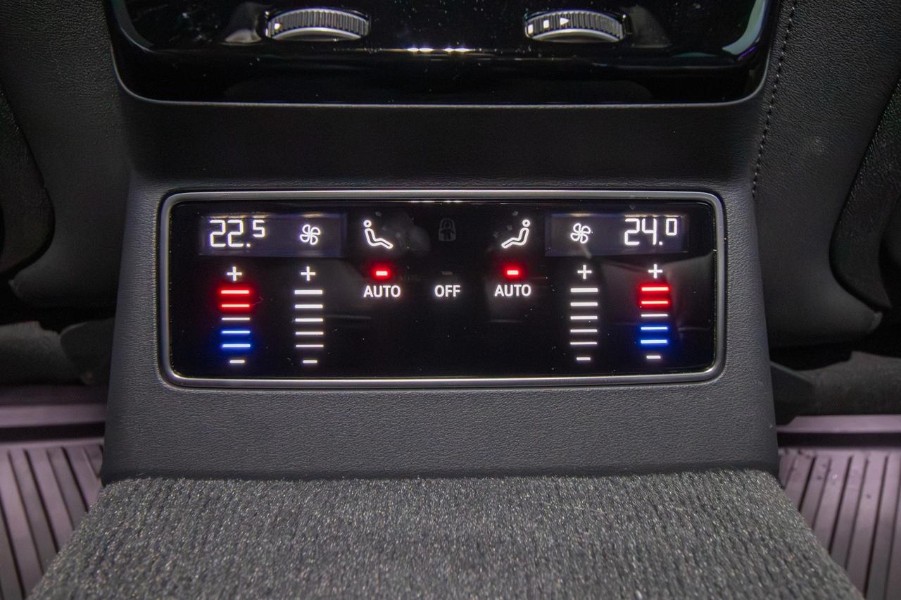 Audi A6 Avant 2.0 Tdi S Line Quattro S-tronic Edition One