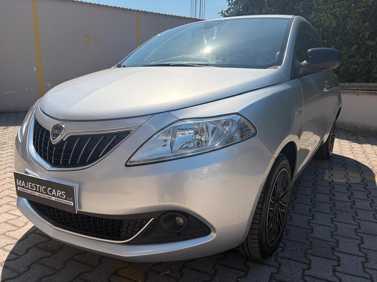 Lancia Ypsilon 1.2 69 CV 5 porte S&S Platinum