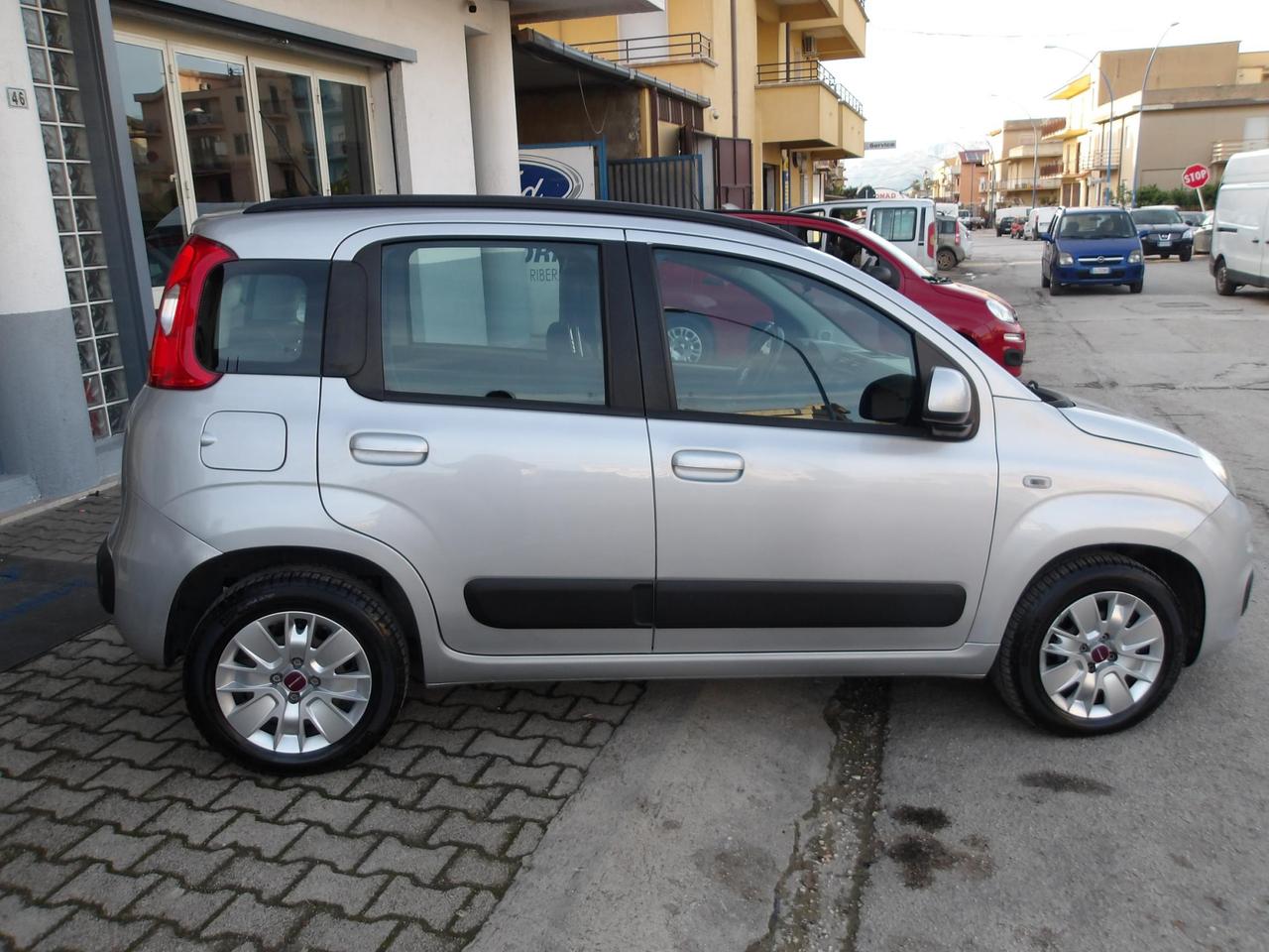 Fiat PANDA 1.2 Lounge 69cv