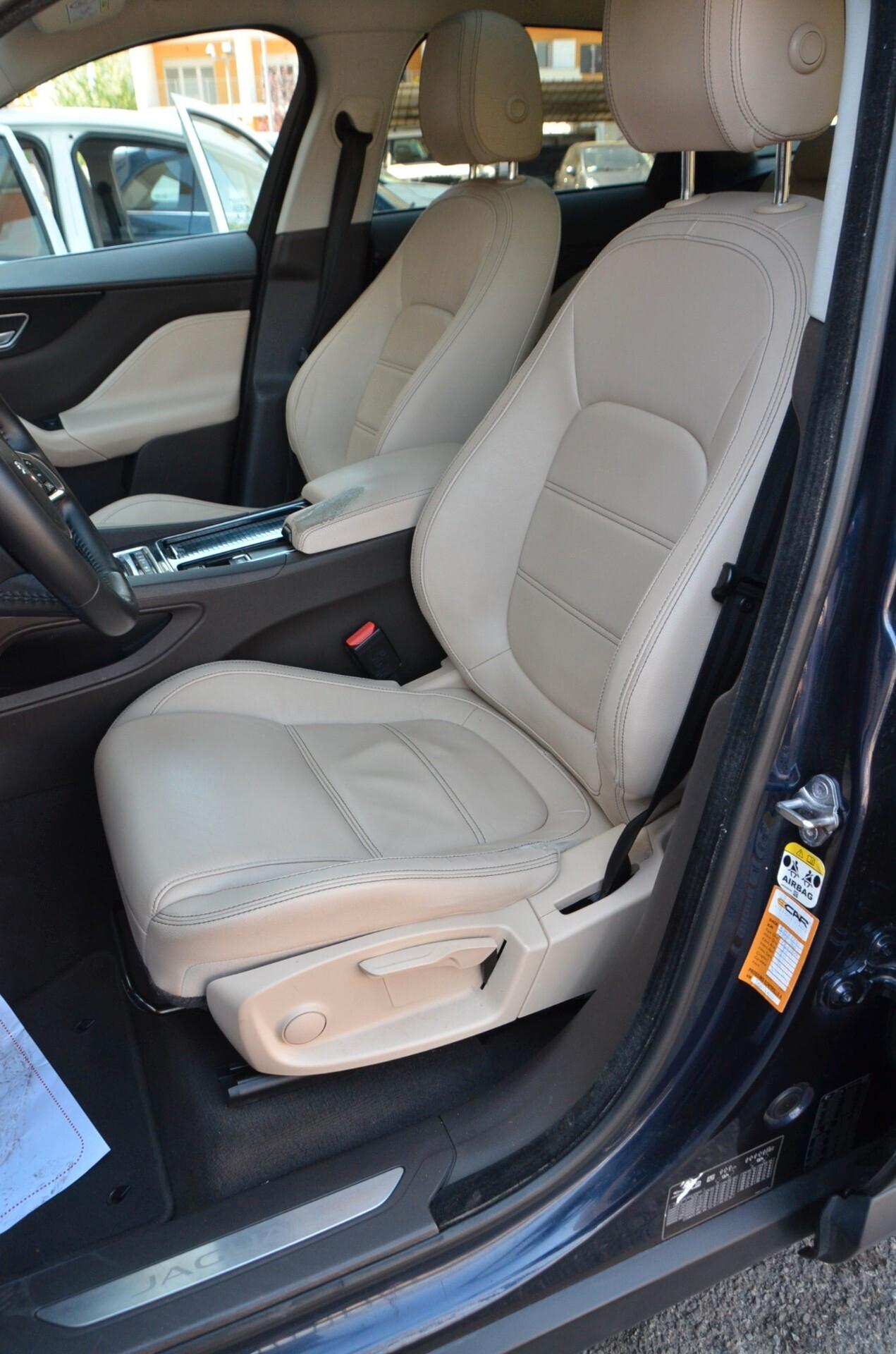 Jaguar F-Pace 2.0 D 180 CV AWD Prestige