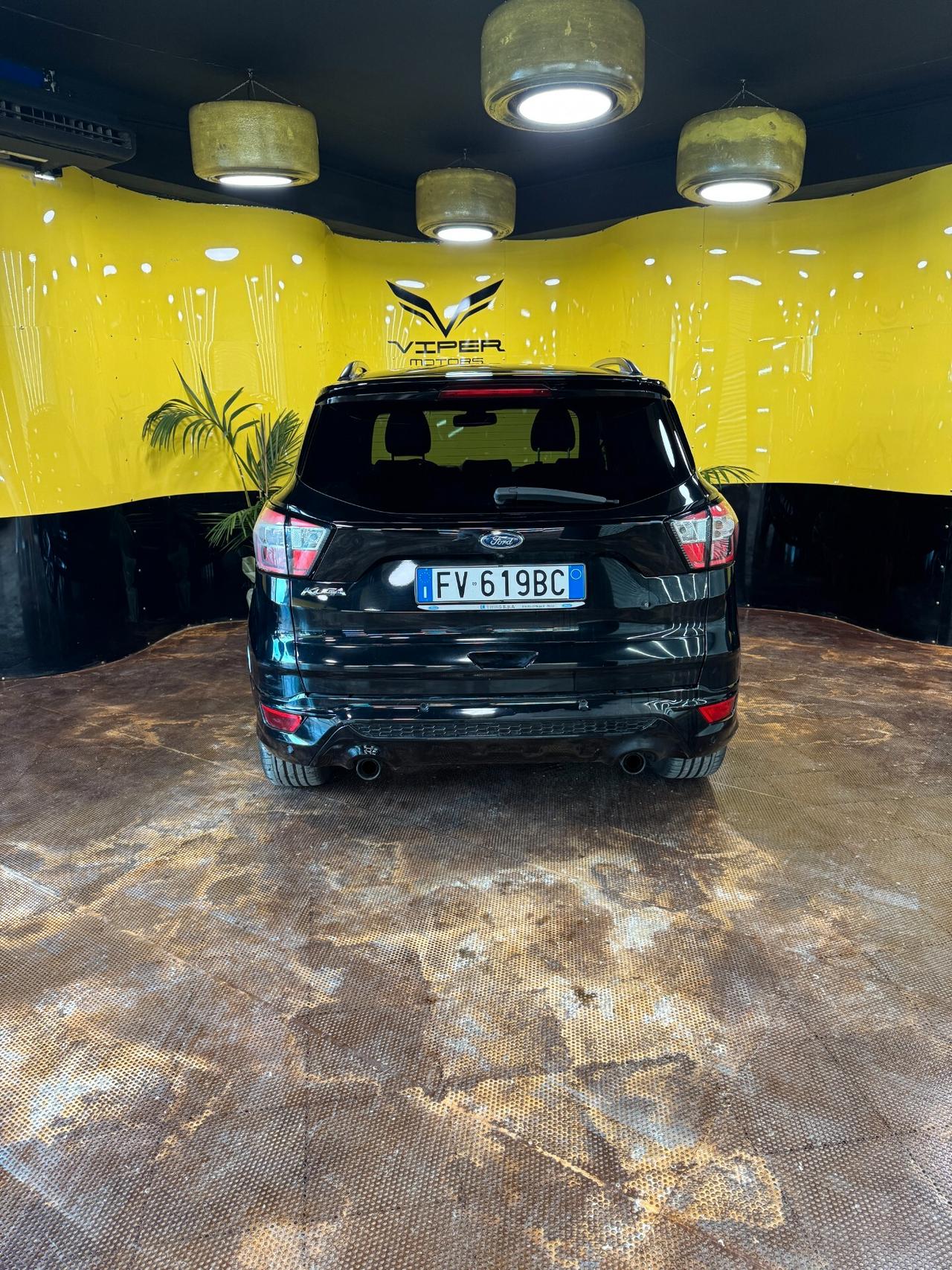 Ford Kuga 1.5 TDCI 120 CV S&S 2WD ST-Line