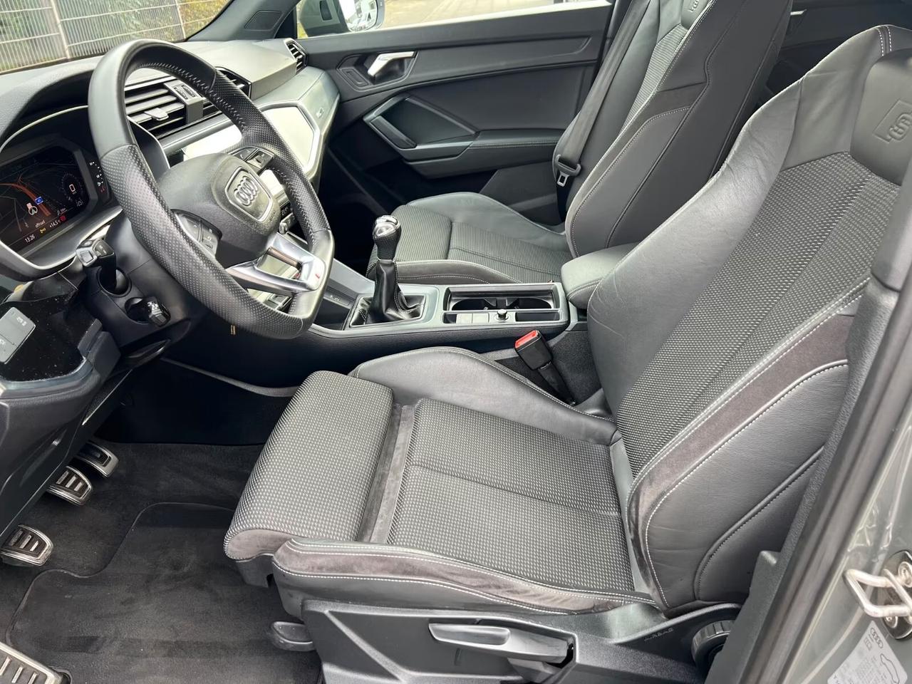 Audi Q3 35 TFSI S line edition