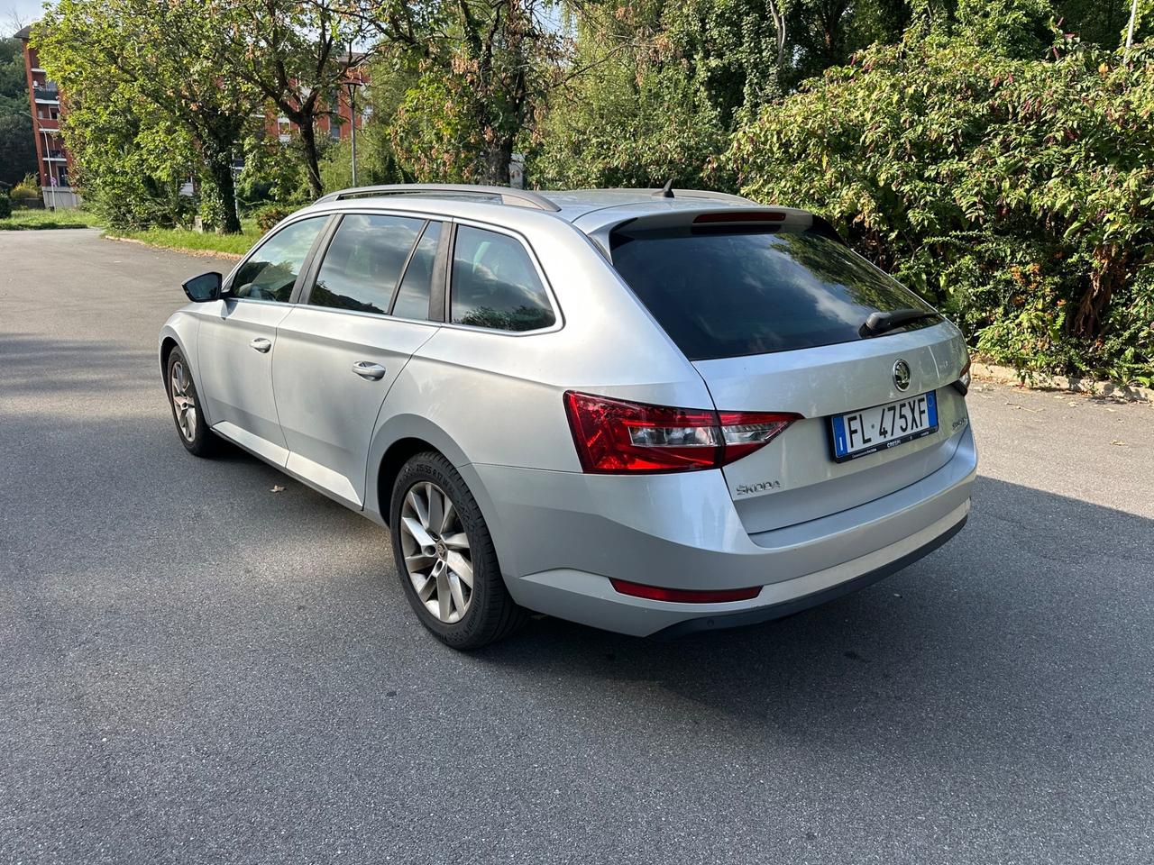 Skoda Superb 2.0 TDI DSG