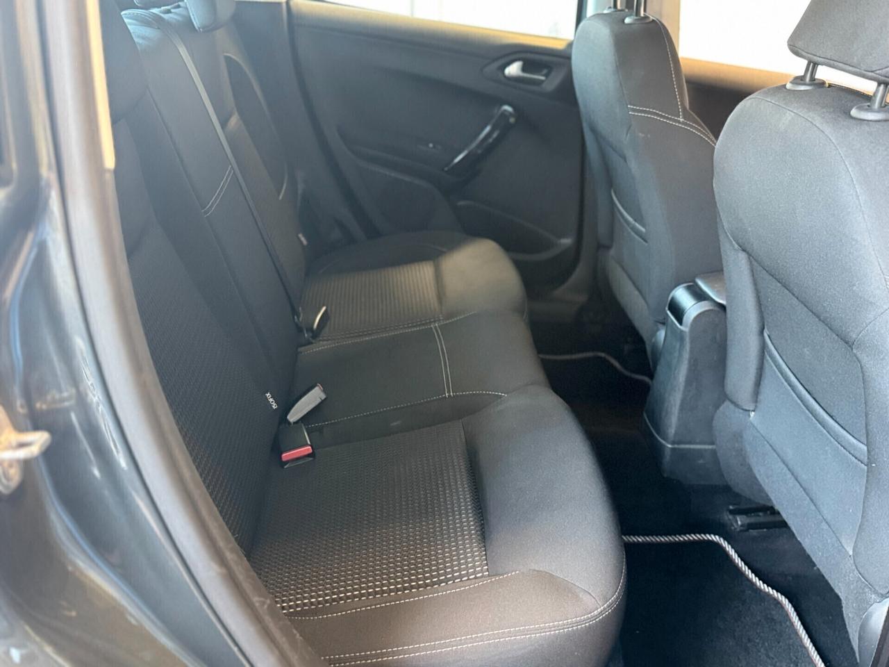 Peugeot 208 BlueHDi 75 5 porte Allure