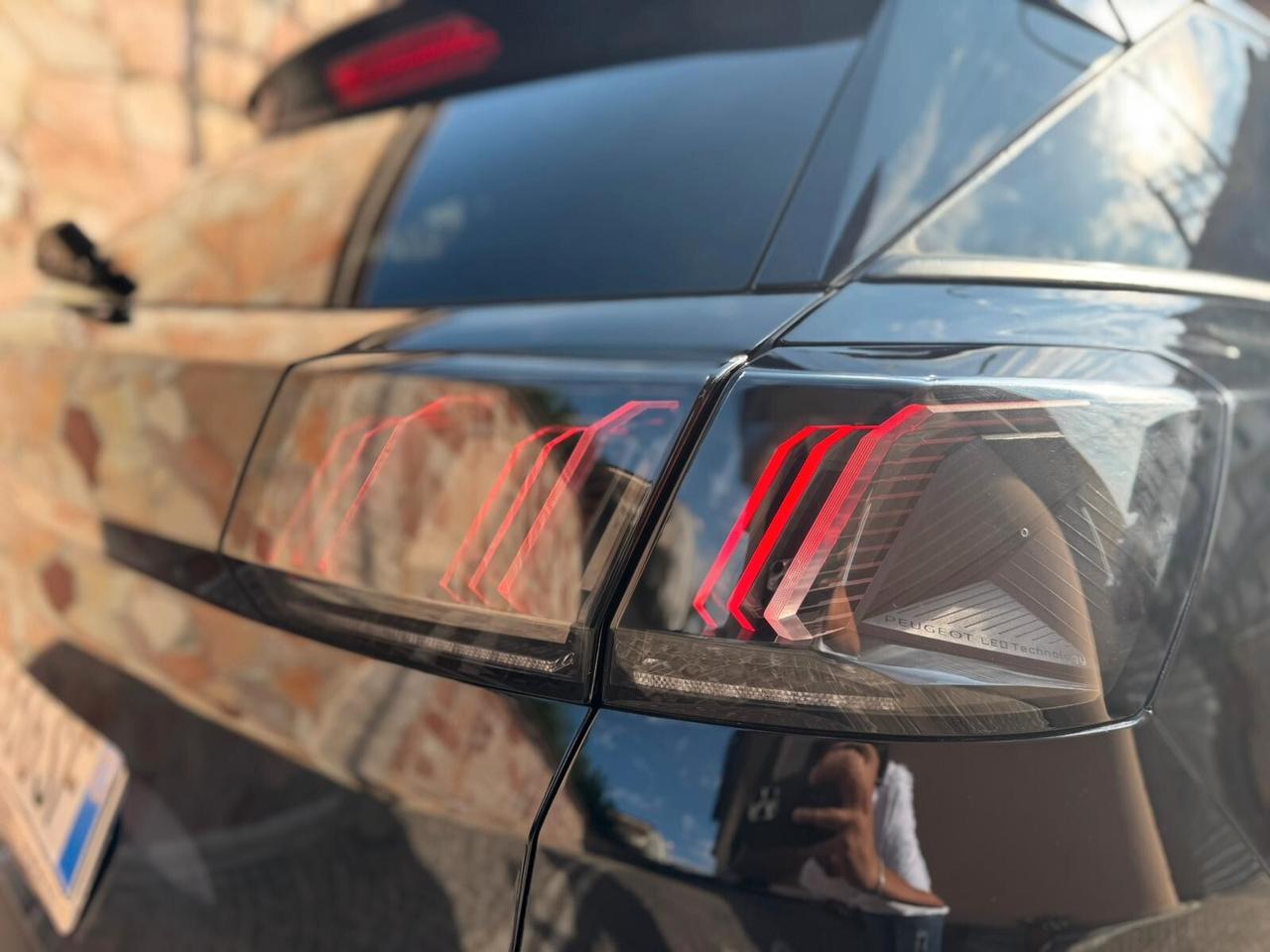 Peugeot 3008 BlueHDi 130 S&S EAT8 Allure